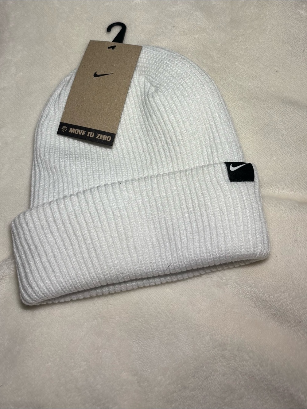 NWT Nike Golf Move To Zero White Adult Unisex Ribbed Cuff
Beanie Cap Hat